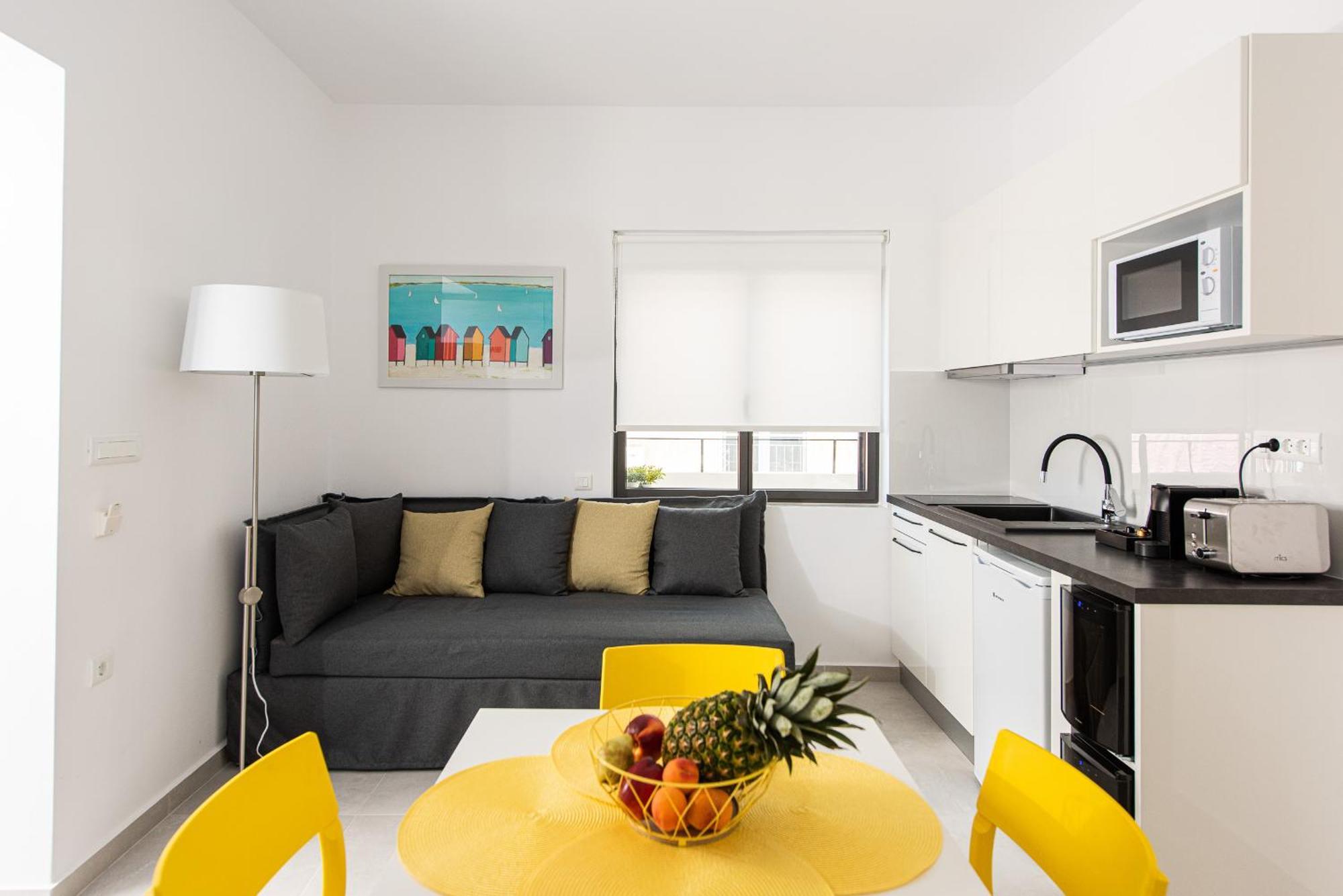 Cozy Corner Luxury Apartments Chrissi Akti Chania Quarto foto
