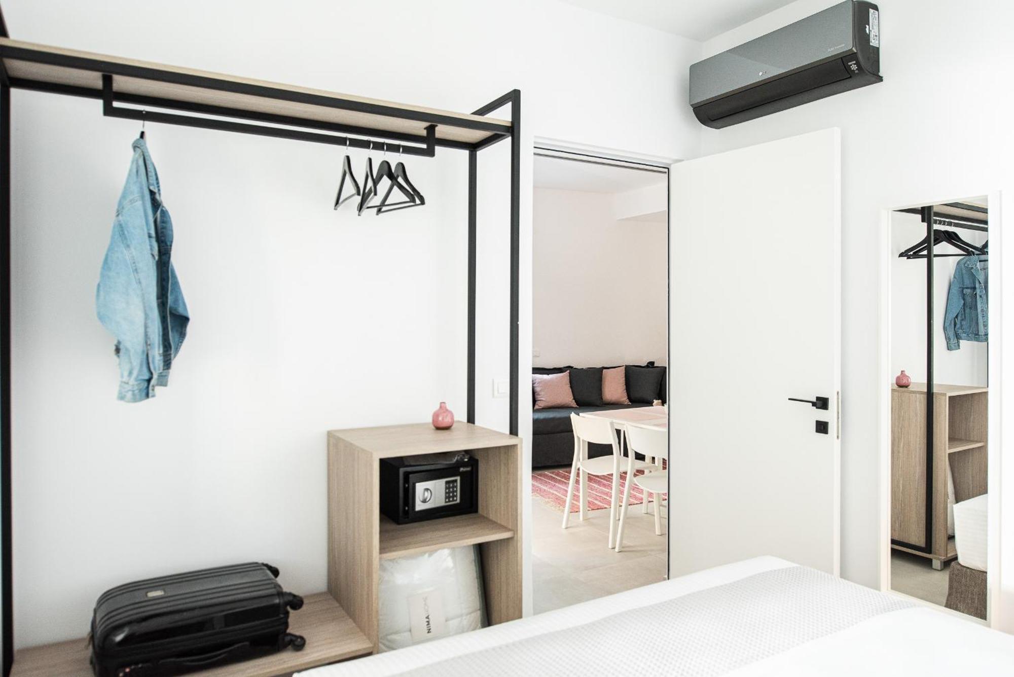 Cozy Corner Luxury Apartments Chrissi Akti Chania Quarto foto