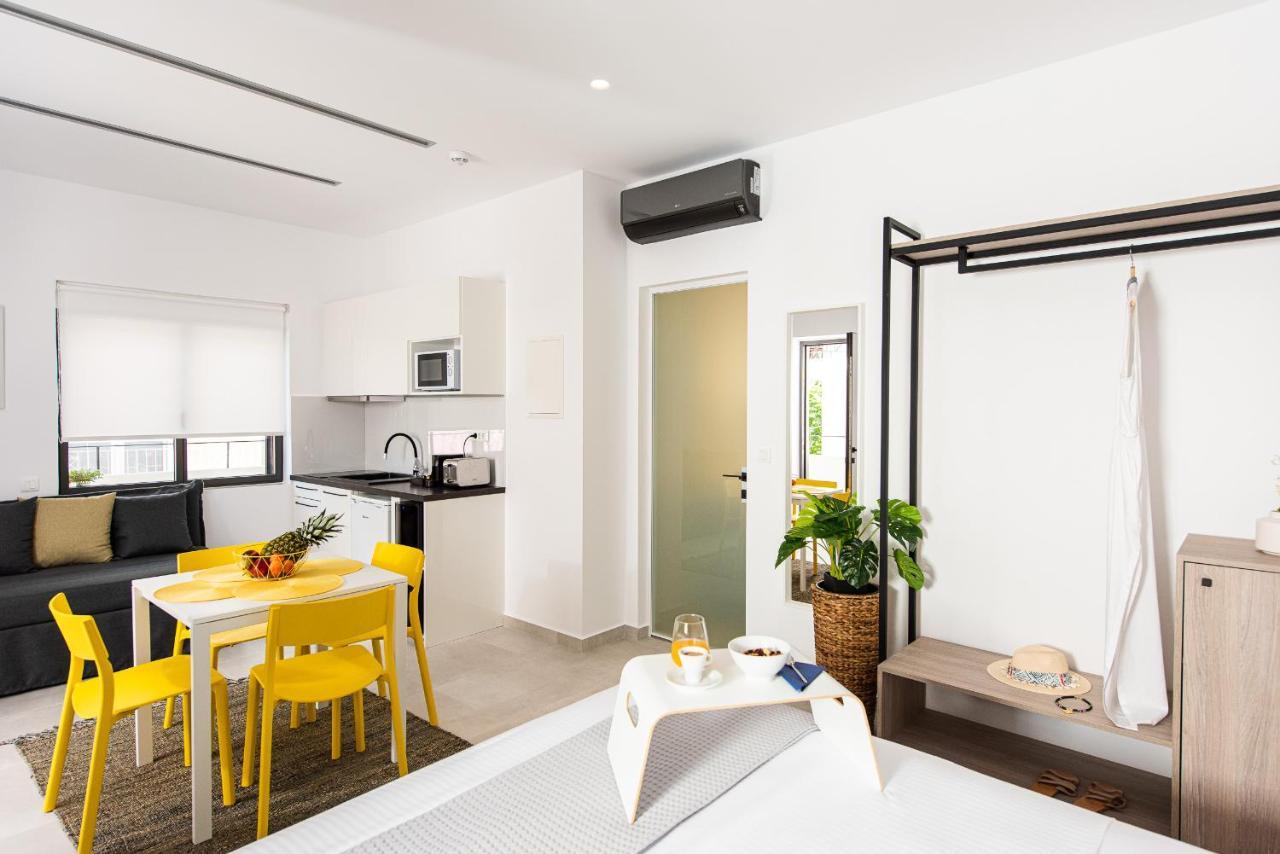 Cozy Corner Luxury Apartments Chrissi Akti Chania Exterior foto